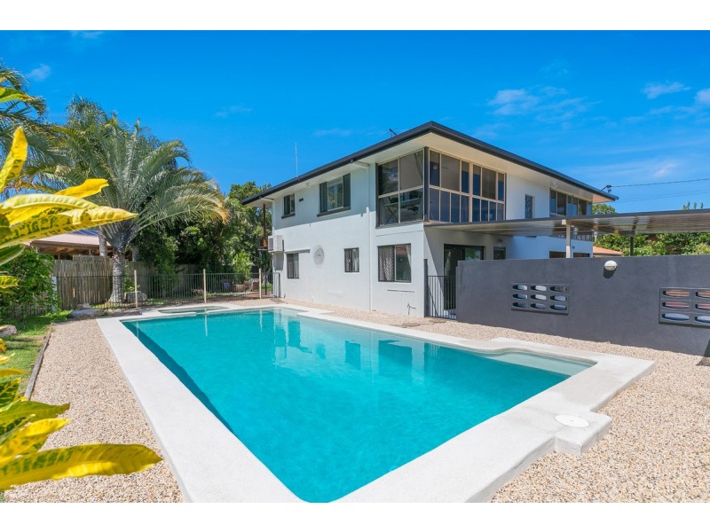 22 Price Avenue, Birkdale QLD 4159