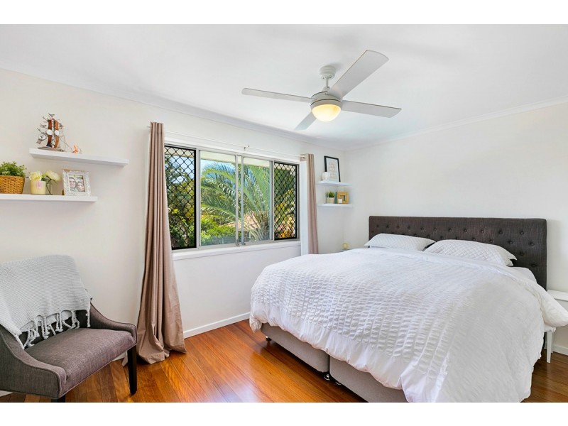 22 Price Avenue, Birkdale QLD 4159