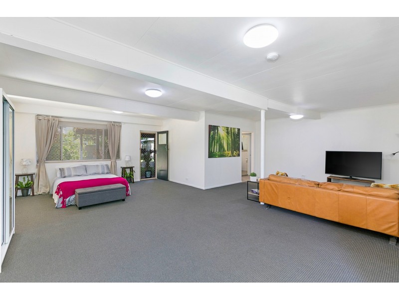 22 Price Avenue, Birkdale QLD 4159