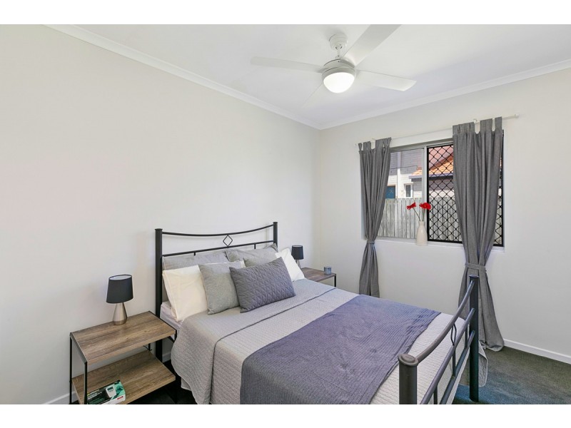 22 Price Avenue, Birkdale QLD 4159