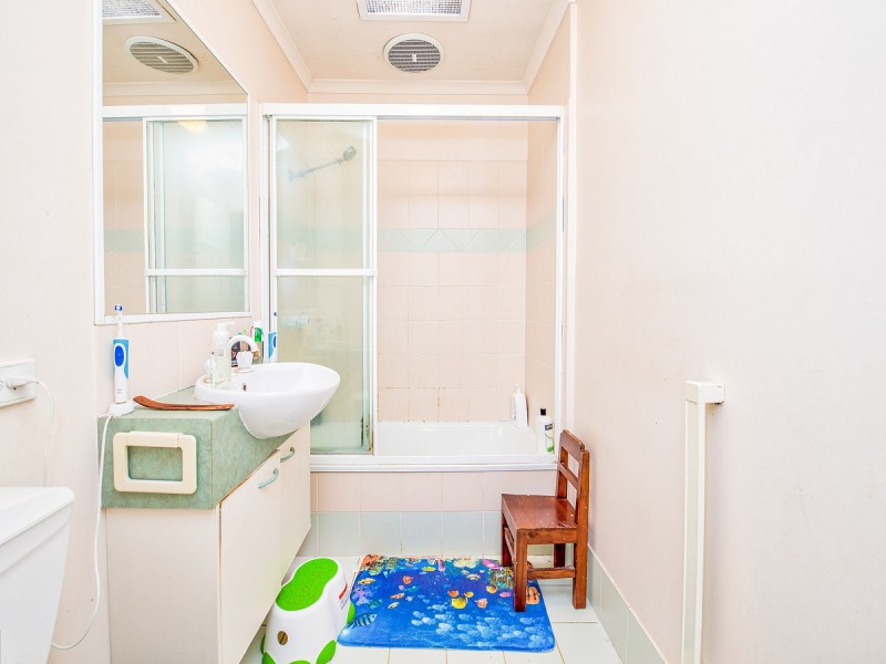 18/264 Sumners Road, Riverhills QLD 4074