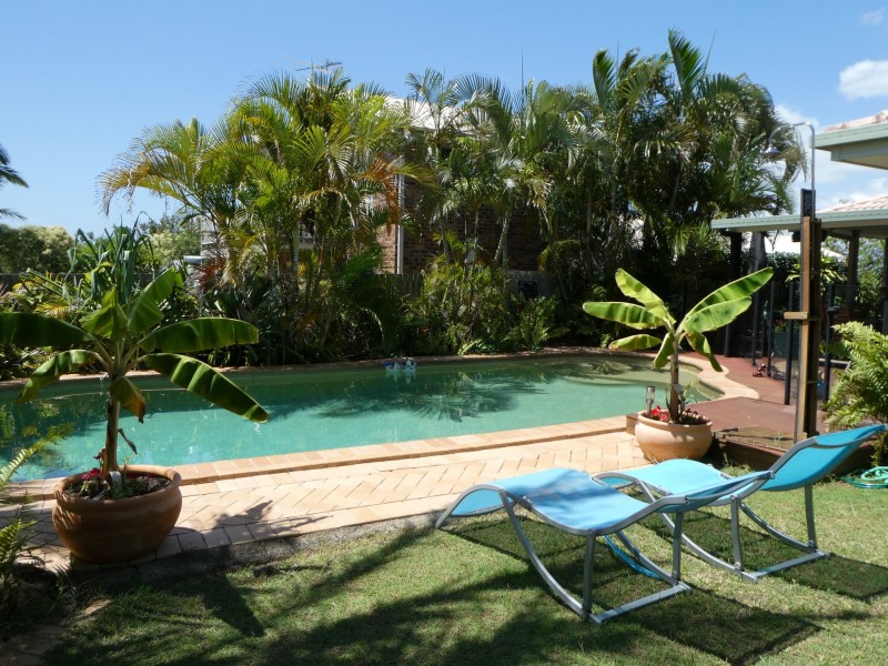 42 Strachan Road, Victoria Point QLD 4165
