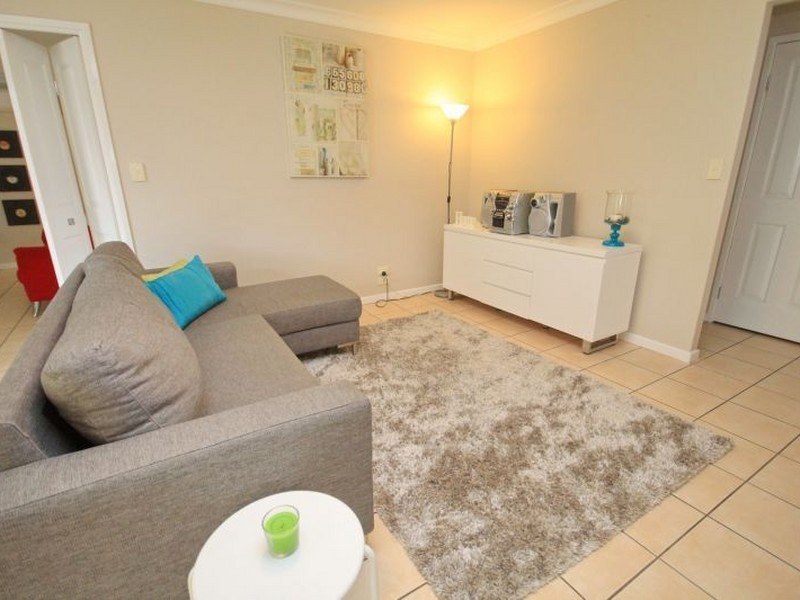 39 Carinyan Drive, Birkdale QLD 4159