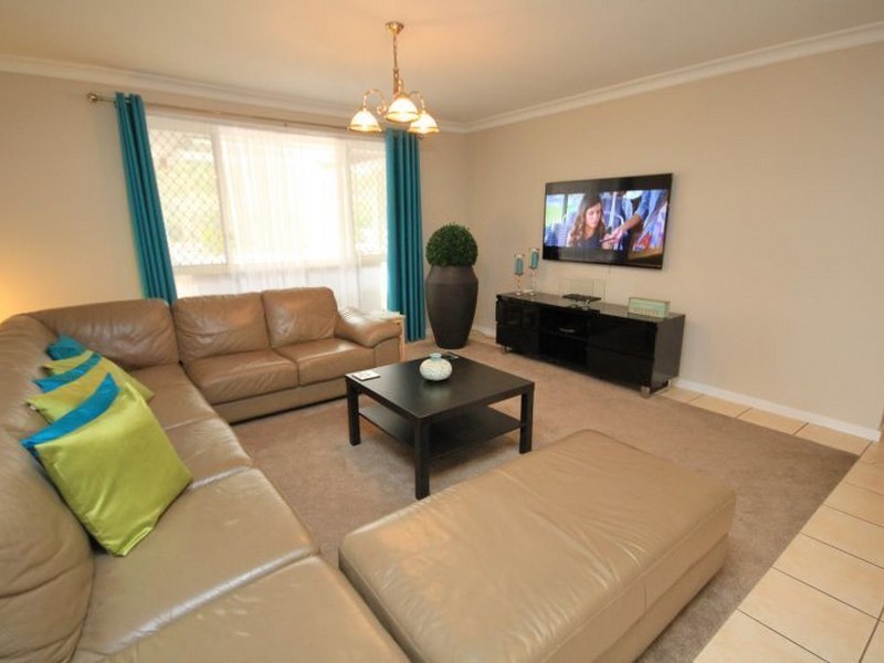 39 Carinyan Drive, Birkdale QLD 4159