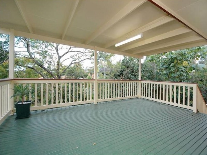 100 Fegen Drive, Moorooka QLD 4105