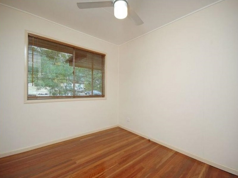 100 Fegen Drive, Moorooka QLD 4105