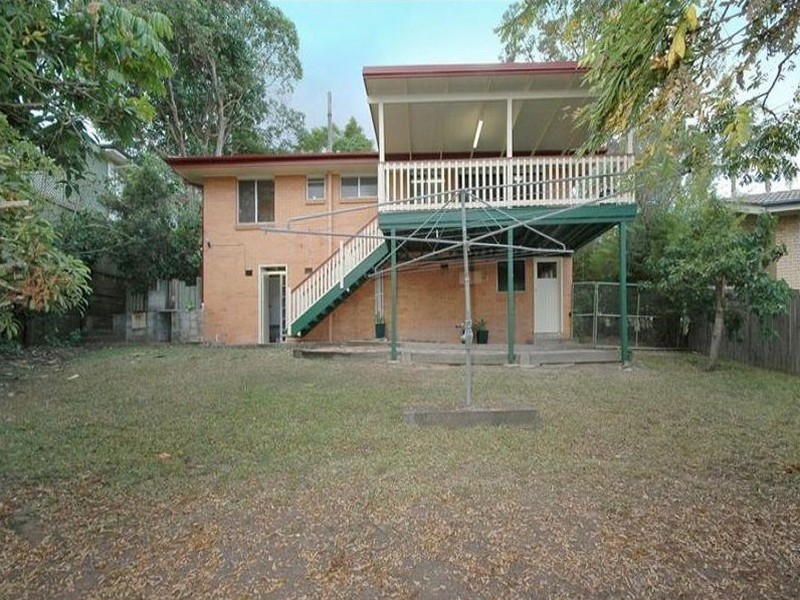 100 Fegen Drive, Moorooka QLD 4105