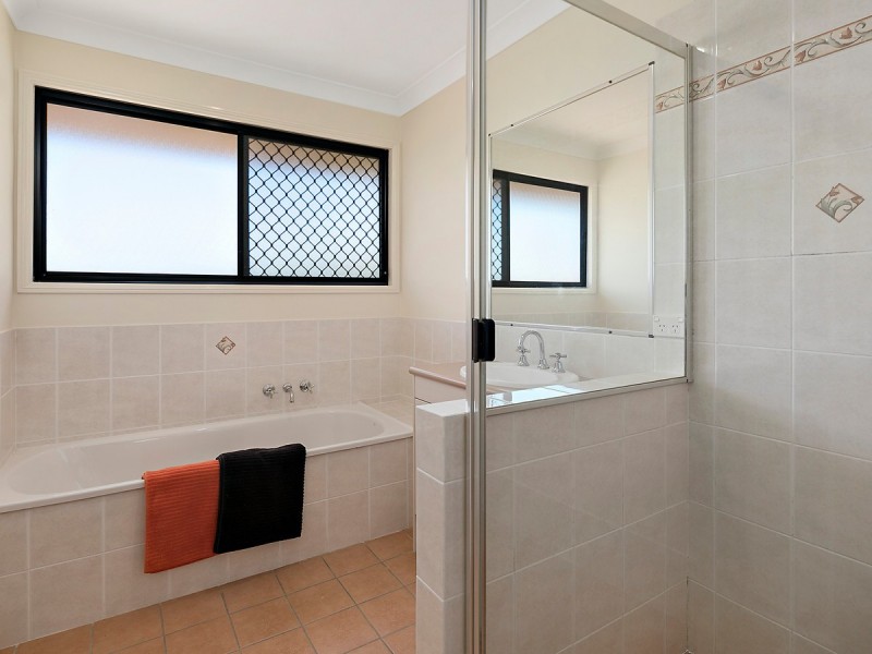 9 Lidgard Street, Thornlands QLD 4164