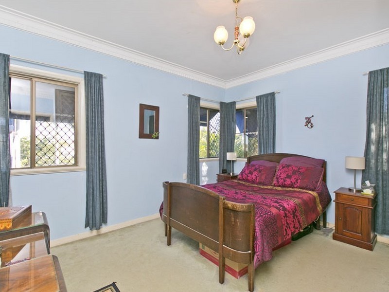 141 Oateson Skyline Drive, Seven Hills QLD 4170