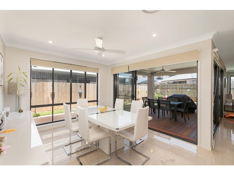 38 Sandalwood Street, Thornlands QLD 4164