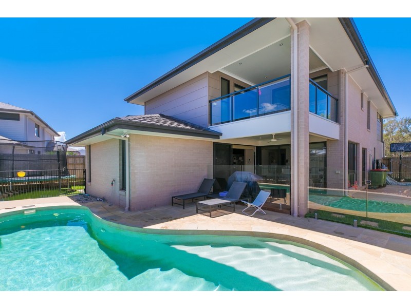 38 Sandalwood Street, Thornlands QLD 4164