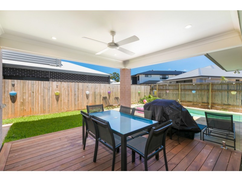 38 Sandalwood Street, Thornlands QLD 4164