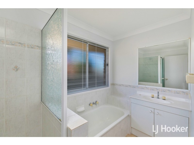 1 Coral Close, Birkdale QLD 4159