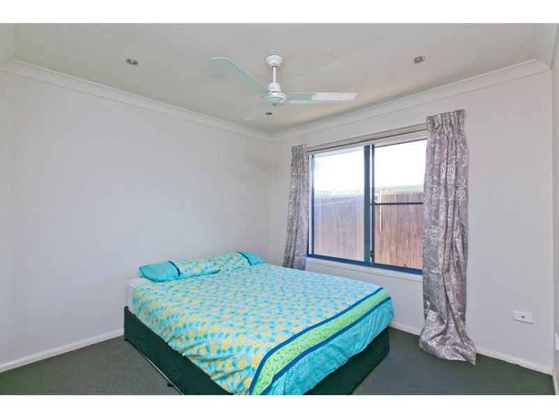 14 Gloria Parade, Redland Bay QLD 4165