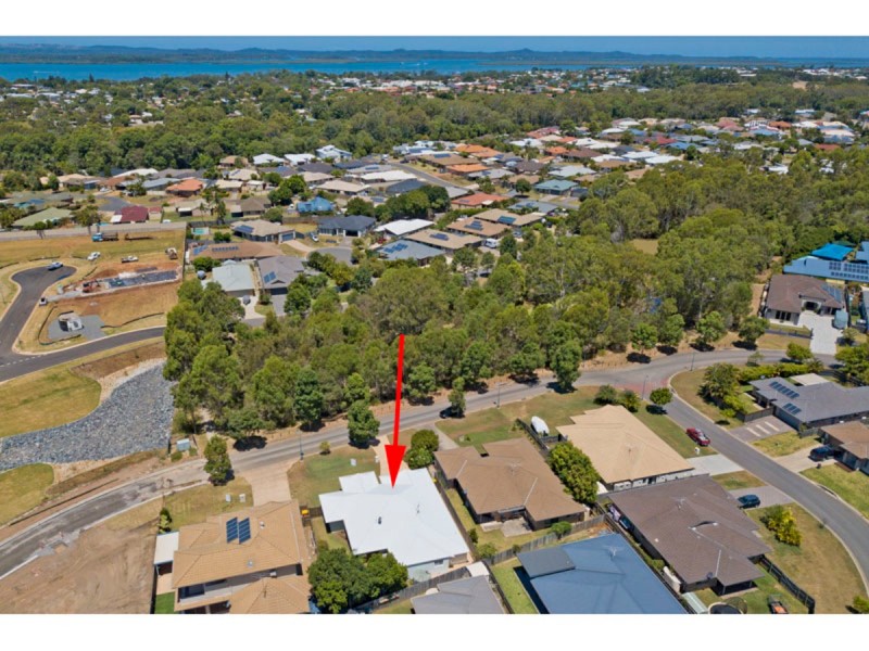 12 Gloria Parade, Redland Bay QLD 4165