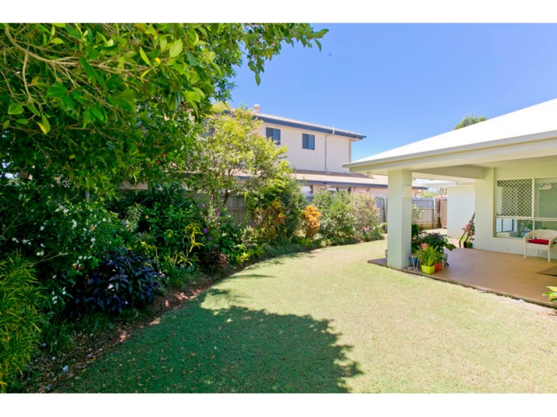 12 Gloria Parade, Redland Bay QLD 4165