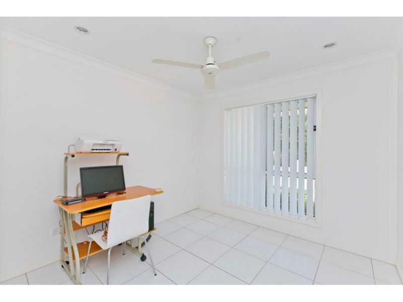 12 Gloria Parade, Redland Bay QLD 4165