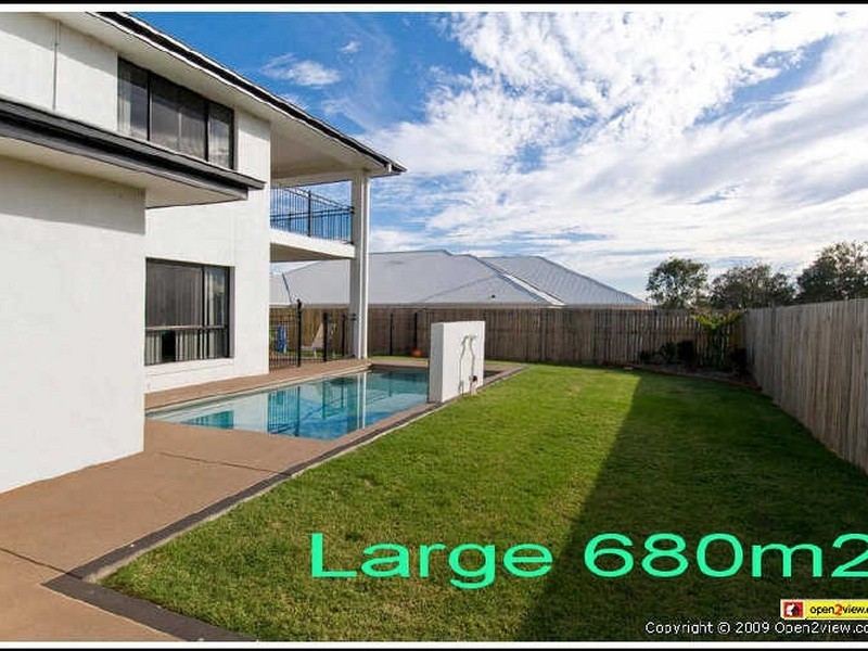 8 Seaspray Street, Thornlands QLD 4164