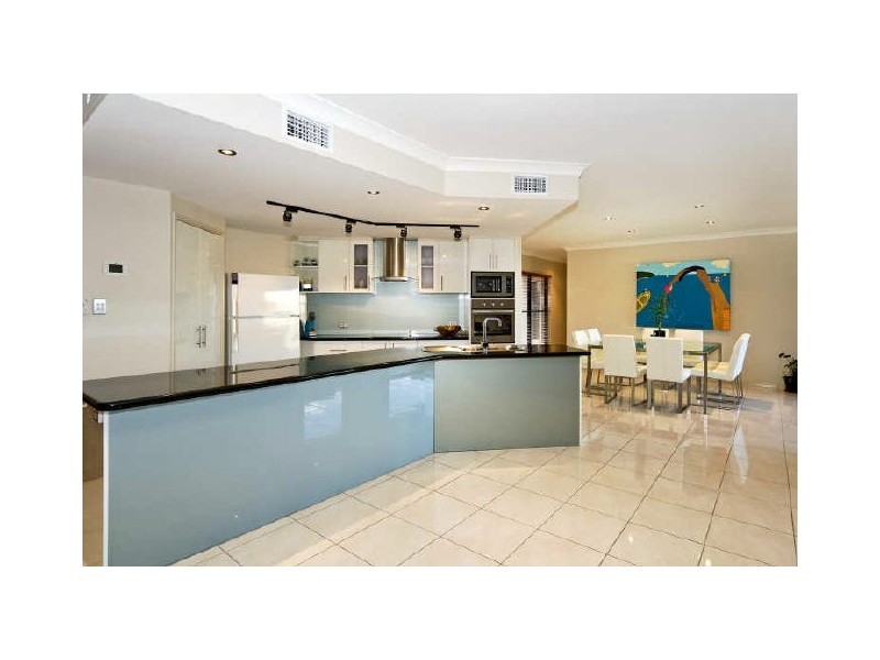 5 Maria Court, Wellington Point QLD 4160