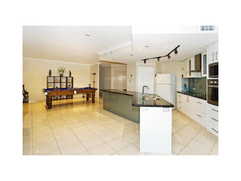 5 Maria Court, Wellington Point QLD 4160