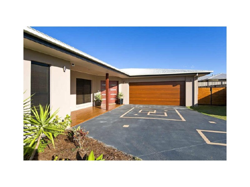 5 Maria Court, Wellington Point QLD 4160