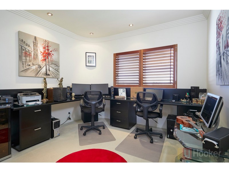 12 Esperance Court, Raby Bay QLD 4163