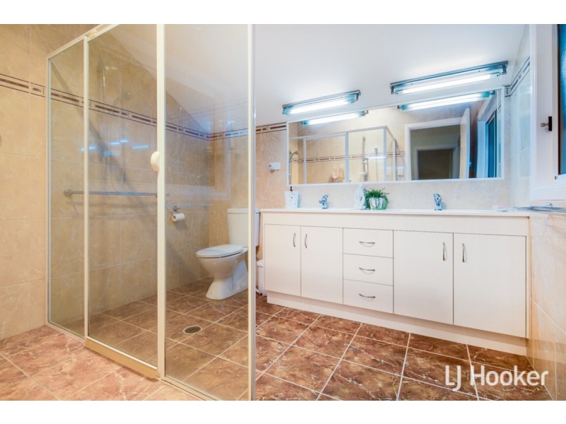 5 Price Avenue, Birkdale QLD 4159