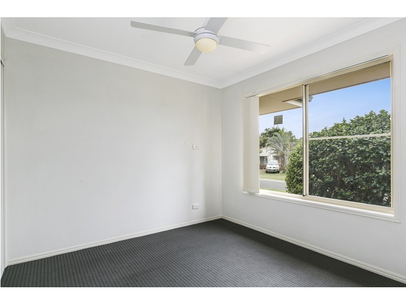 1 Rachael Court, Wynnum West QLD 4178