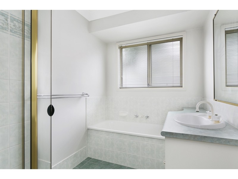 1 Rachael Court, Wynnum West QLD 4178