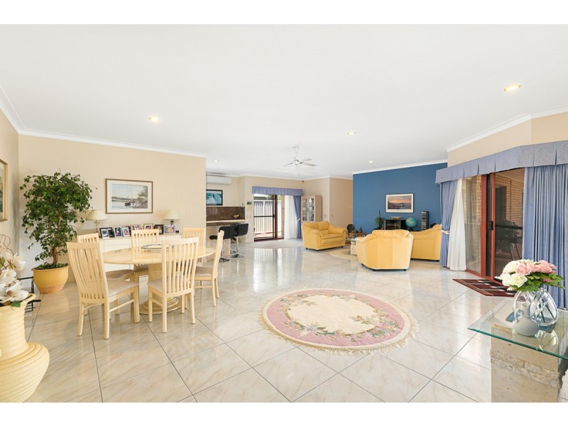 78 Mary Pleasant Drive, Birkdale QLD 4159