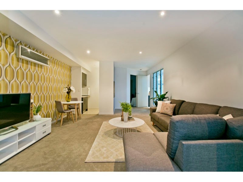 21 Yorston Place, Ormiston QLD 4160