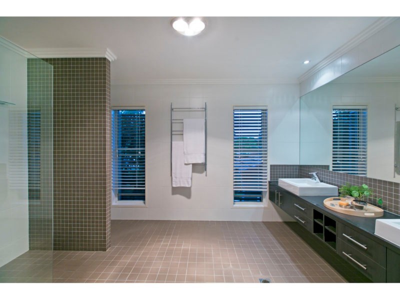 21 Yorston Place, Ormiston QLD 4160