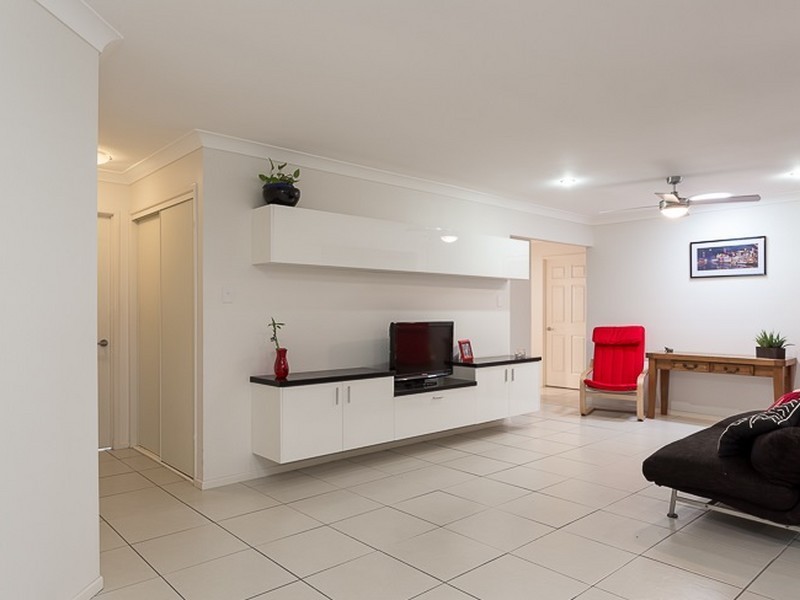 64 Wellington Street, Ormiston QLD 4160