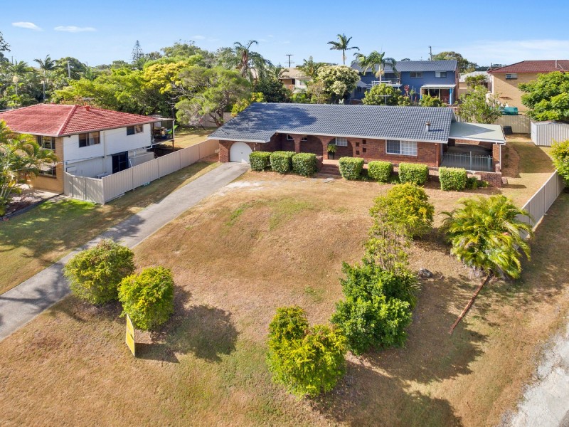 1 Lake View Drive, Thornlands QLD 4164