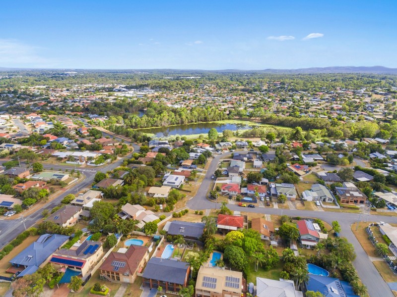 1 Lake View Drive, Thornlands QLD 4164