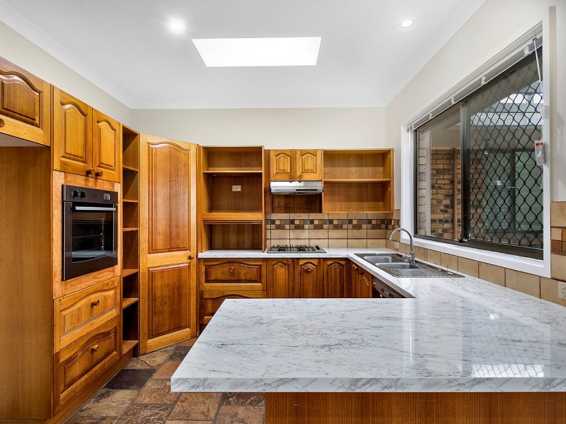 2 Commodore Court, Cleveland QLD 4163