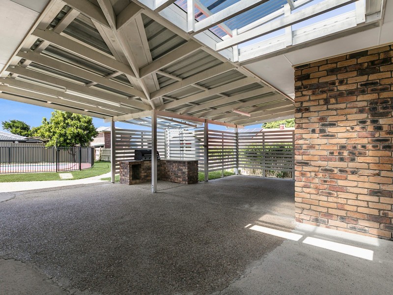 2 Commodore Court, Cleveland QLD 4163