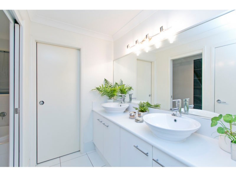 29 Hope Street, Ormiston QLD 4160