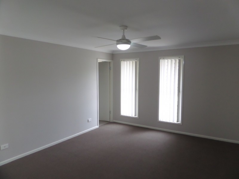33 Lawn Terrace, Capalaba QLD 4157