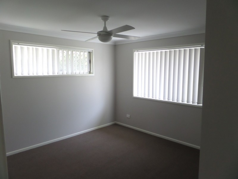 33 Lawn Terrace, Capalaba QLD 4157