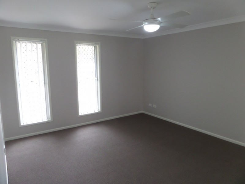 33 Lawn Terrace, Capalaba QLD 4157