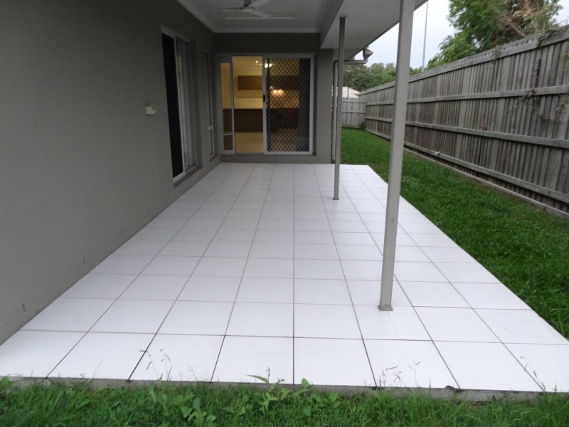 2 Peregian Close, Manly West QLD 4179