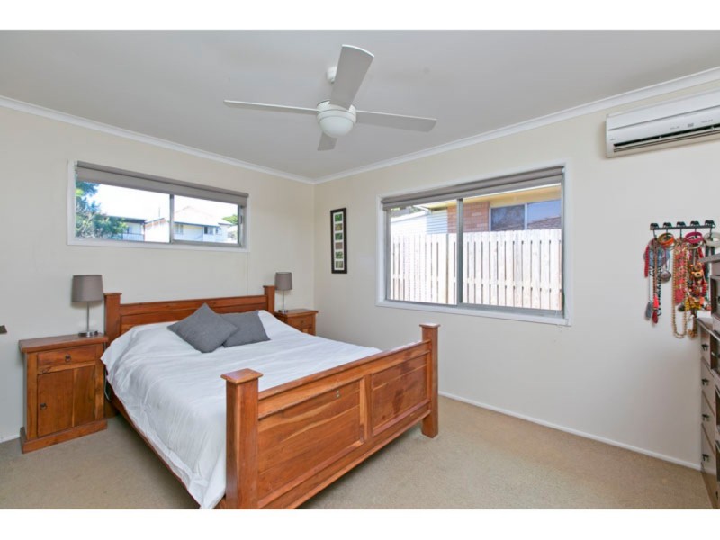 66 Cranleigh Street, Wynnum West QLD 4178