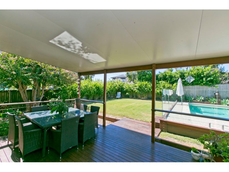 66 Cranleigh Street, Wynnum West QLD 4178