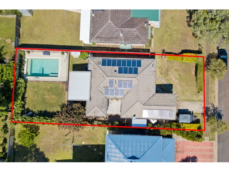 66 Cranleigh Street, Wynnum West QLD 4178