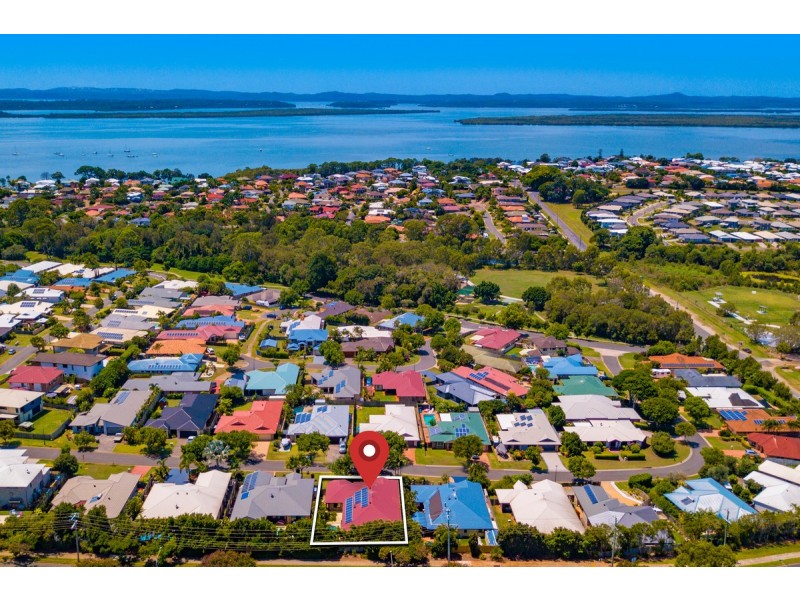 24 Attenborough Circuit, Redland Bay QLD 4165