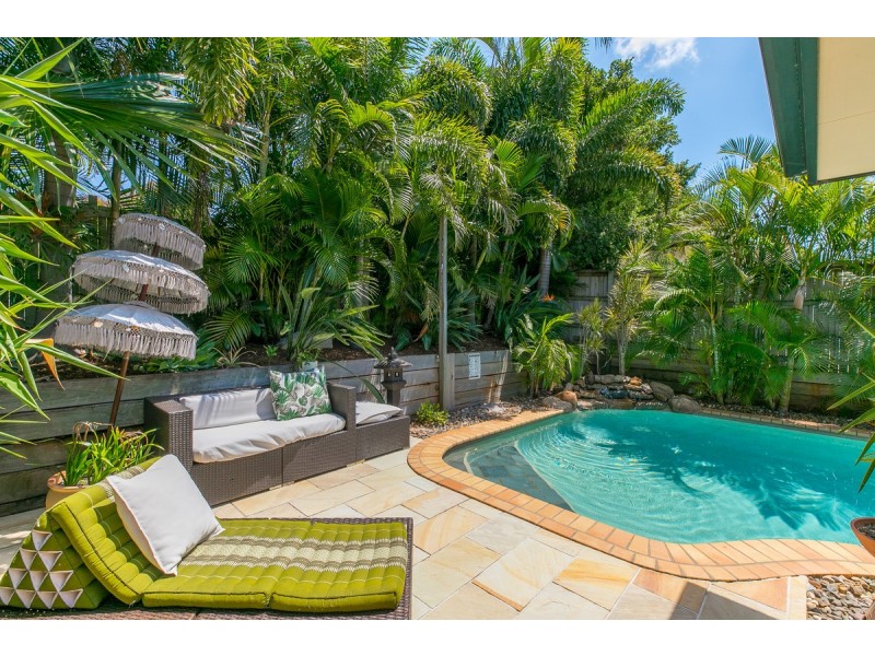 24 Attenborough Circuit, Redland Bay QLD 4165