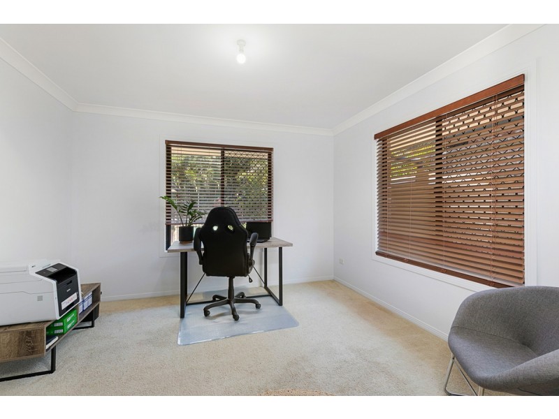 24 Attenborough Circuit, Redland Bay QLD 4165