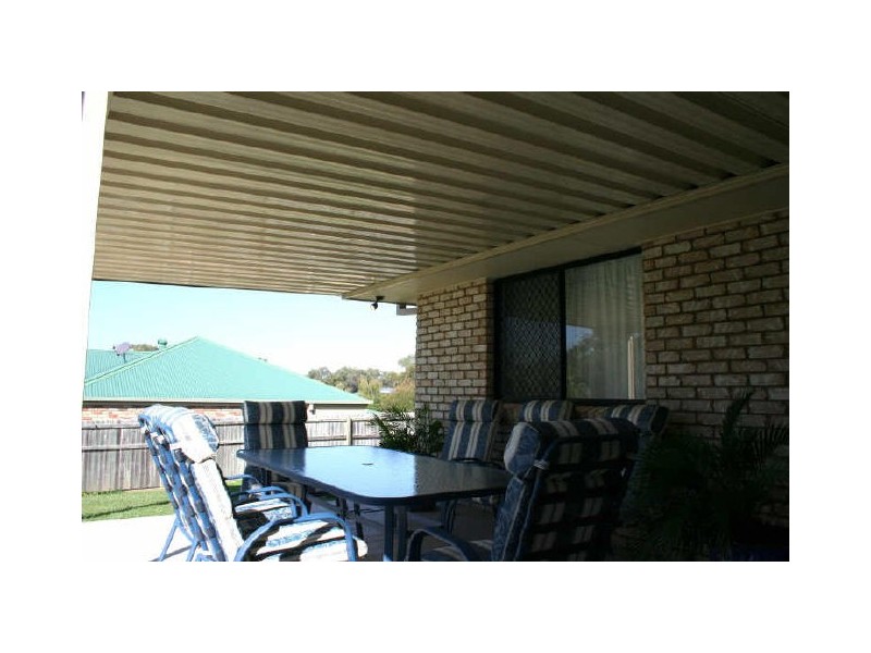 7 Malcomia Street, Redland Bay QLD 4165