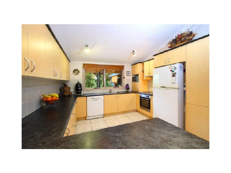 22 Jay Crescent, Redland Bay QLD 4165